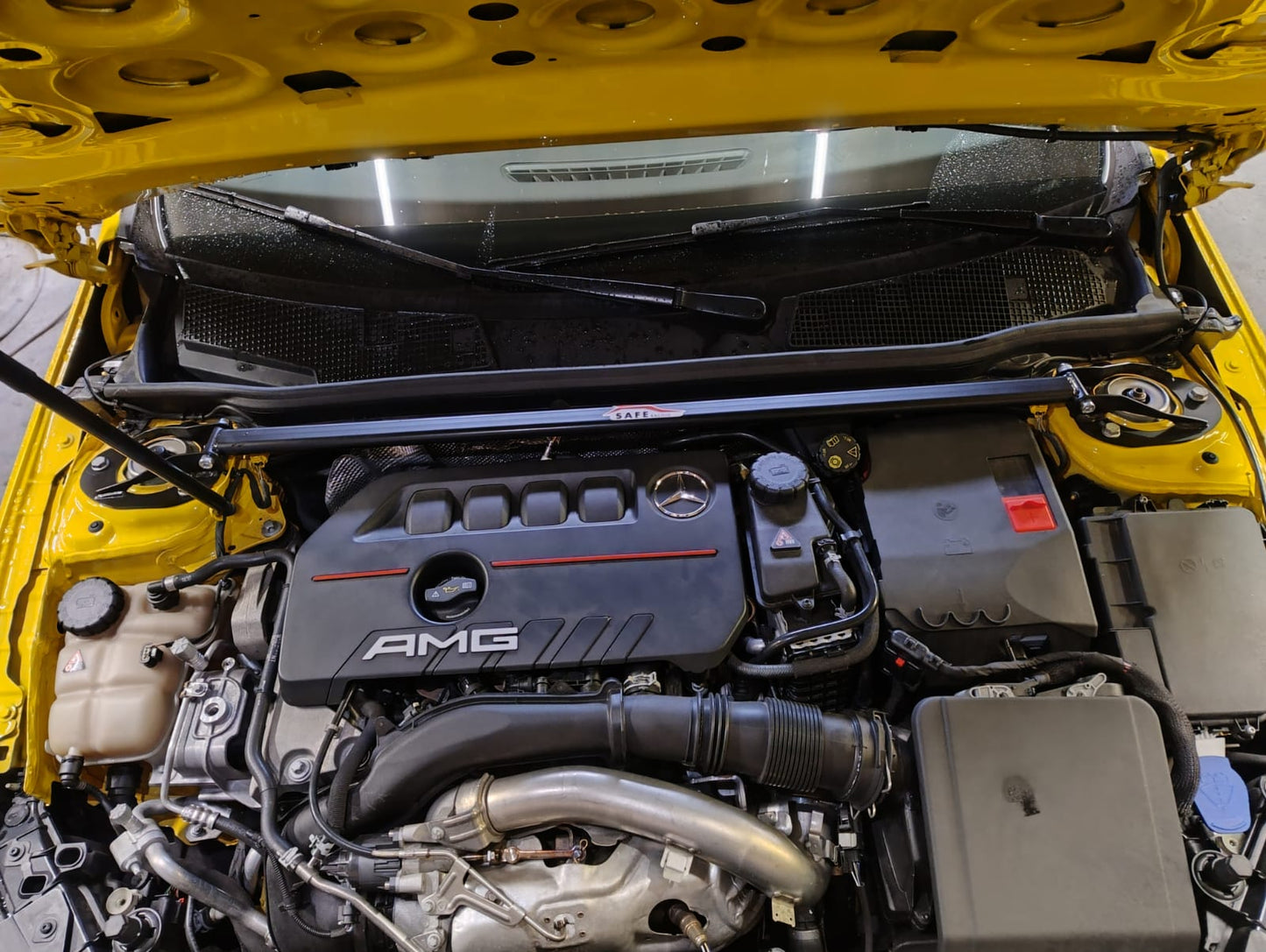 Barra Duomi Mercedes-Benz A 35 AMG Safe Racing
